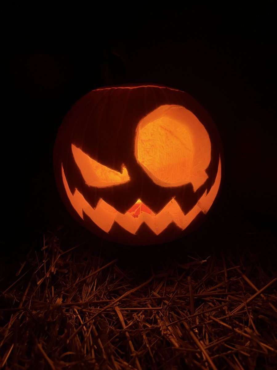 Castle Doombad tweet media