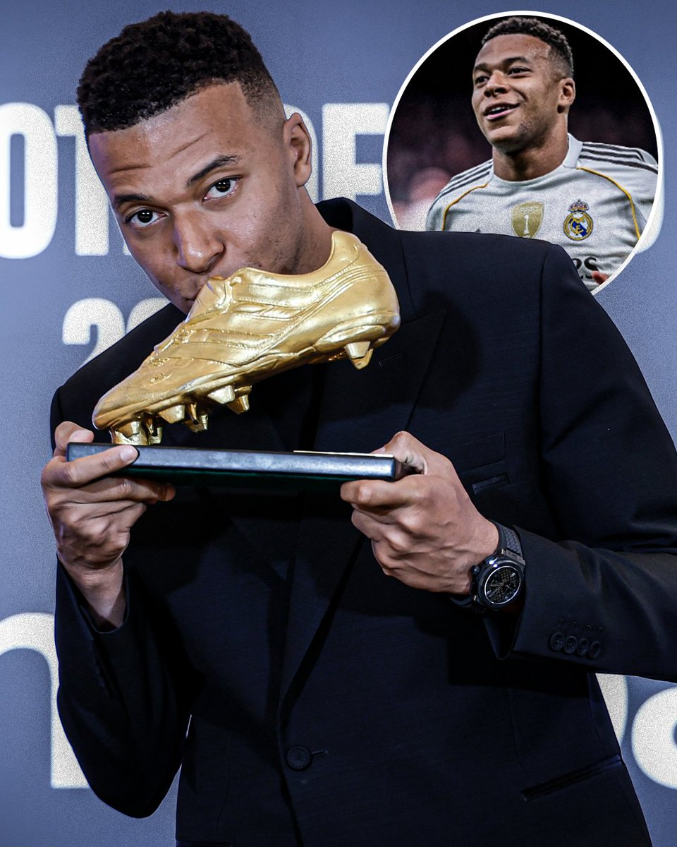 ESPNFC's tweet photo. Kylian Mbappé has received his Golden Boot for 2024-25, where he scored the most goals in a debut season for Real Madrid 👏

The striker, who is LALIGA's top scorer, scored a hat trick in ElClásico and has reached 39 goals in his debut season. https://t.co/mnIVETsg7m