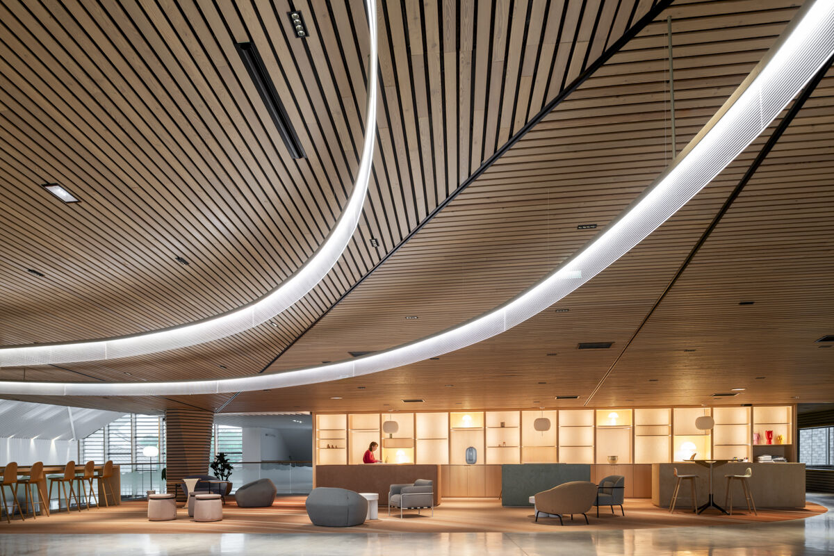 We’re thrilled to see Deloitte University EMEA featured in Love That Design! ✨

Explore the feature here. 👉 bit.ly/43mIuwk

And for more design details, visit our website. 👉 bit.ly/3SYjB4O

#deloitte #paris #france #futureofwork #furniture