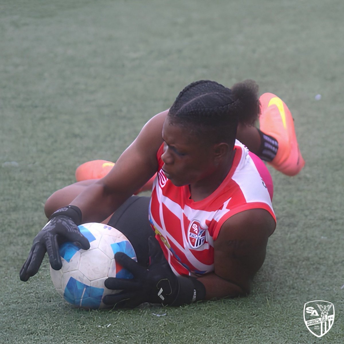 ShaitaAngelsFC's tweet photo. Warmup✅ 
Three important points up for grabs!
#CareysburgPride https://t.co/DHyMGxOes6