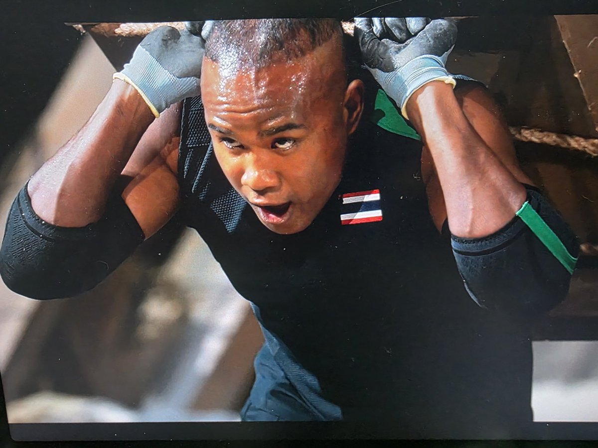 กุที่คิดมาตลอดว่าพี่แขเปนผญตัวเล้กกกกก จนกระทั่ง . . . #PhysicalAsia