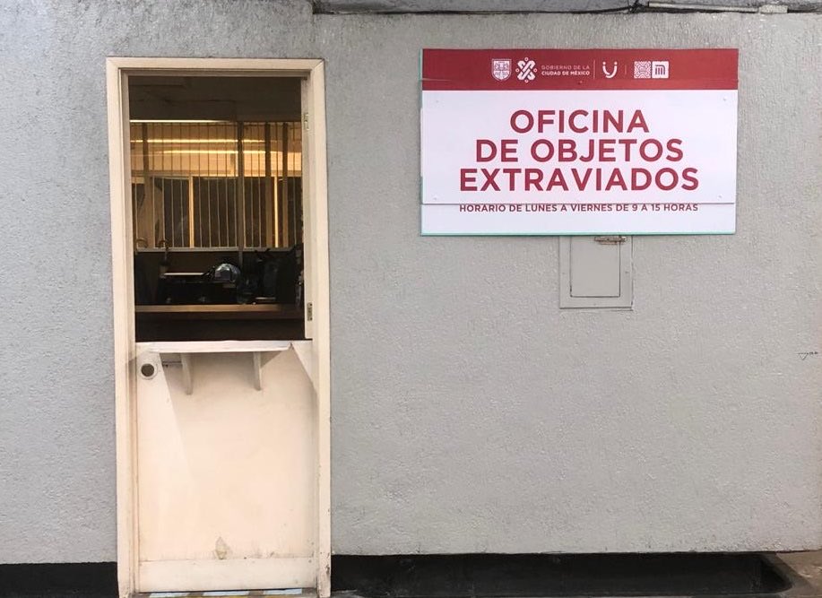 Dato random:

El <a href="/MetroCDMX/">MetroCDMX</a> cuenta con una oficina de objetos extraviados. 

Incluso tienen una relación pública de las cosas perdidas por periodo:

metro.cdmx.gob.mx/oficina-de-obj…