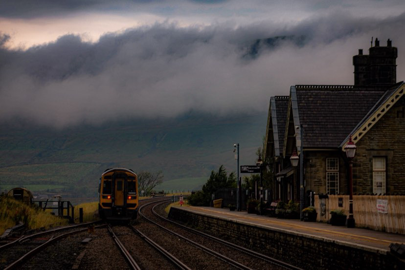 Wishing you a spooktacular Halloween! 🎃

Check out these hauntingly beautiful views at Ribblehead, where the viaduct sets the perfect eerie atmosphere. 

📸 Photo credit: Electra_railfan on Instagram 🚆