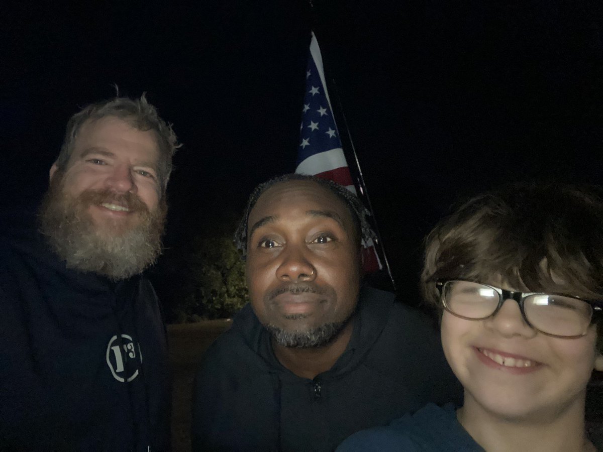 Three in the sub-40 weather this morning for some triple 7's on a hill, in a tunnel, and up some stairs. Gotta admit, we're appreciating the post-beatdown hot coffee a lot more than we did three months ago! 
🍪Toll House | ☕Keurig | 🤖Goldenrod