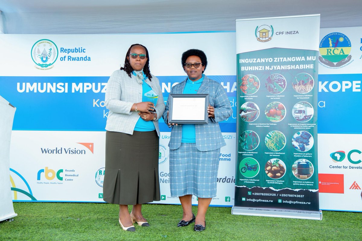 cpf_ineza's tweet photo. CPF INEZA yahawe Icyemezo cy'ishimwe 
Nka Koperative y'indashyikirwa - 2025,
Muri koperative zitanga serivisi z'imari yahize izindi K'urwego rw'igihugu. https://t.co/K6DHIlaIBn
