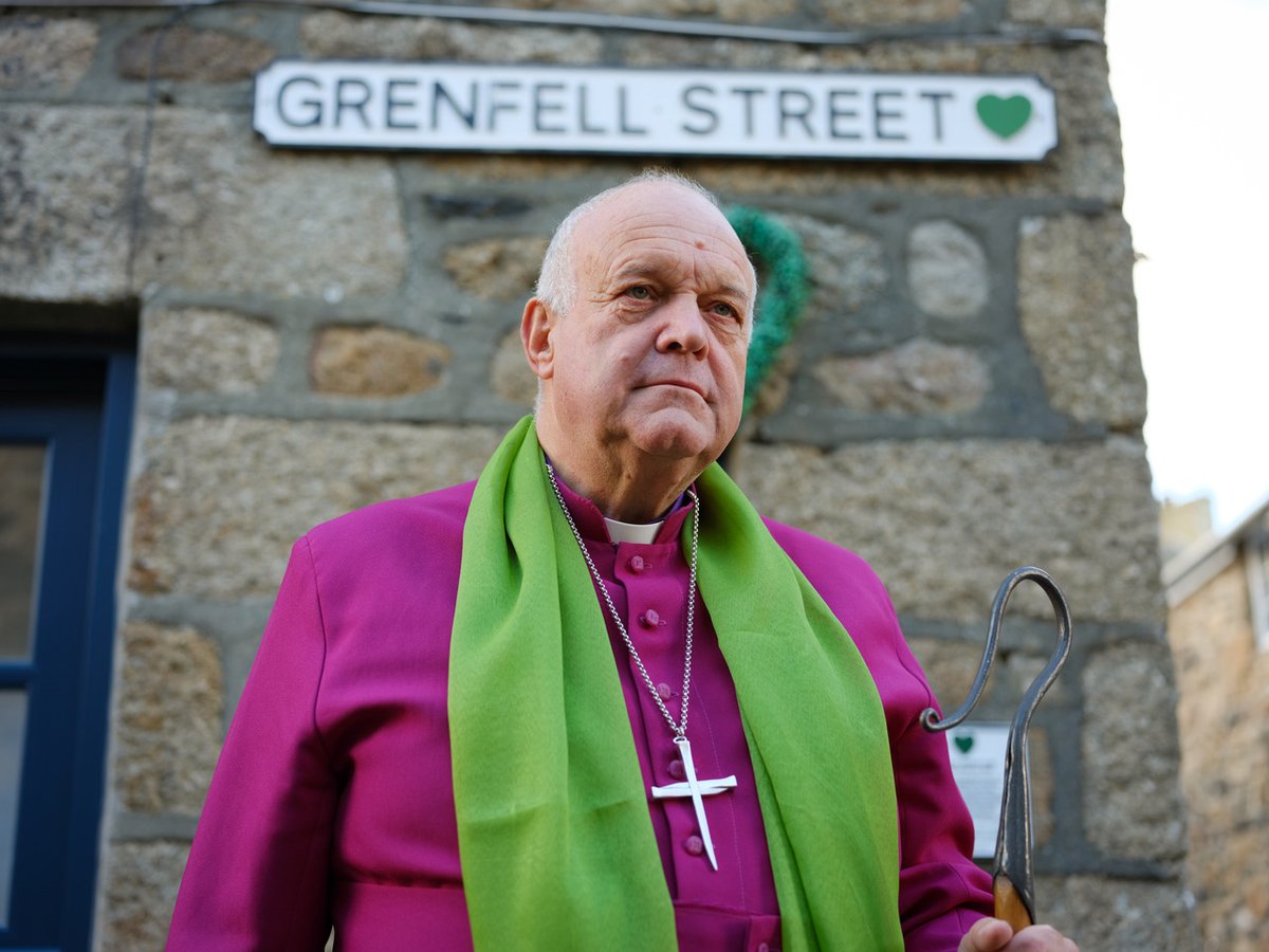 CornwallHugs tweet media