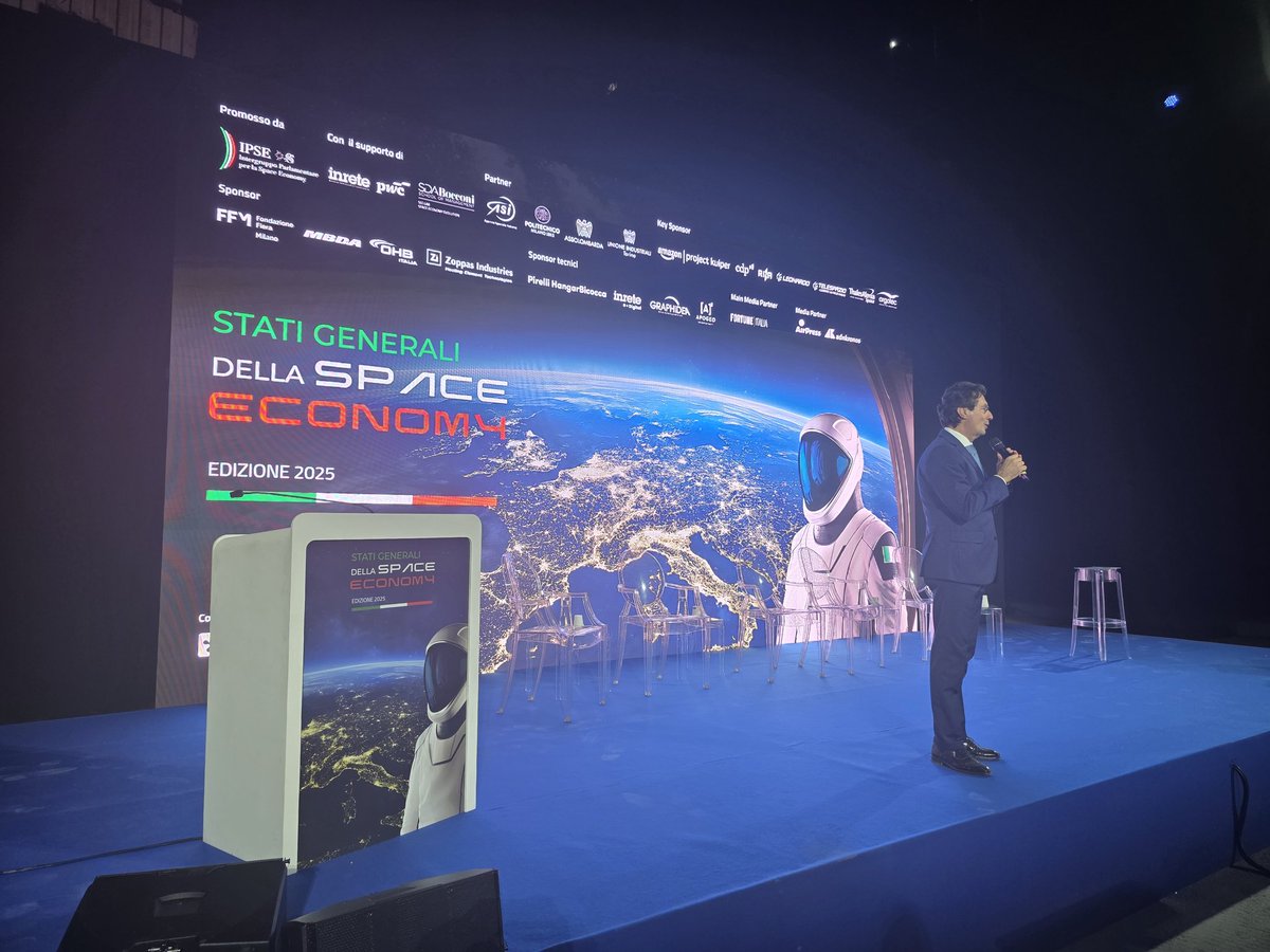 gabferrieri's tweet image. 🚀 Stati Generali Space Economy a Milano!
Come #ANGI stiamo stati tra le autorevoli voci delle tavole rotonde istituzionali, lanciando proposte per decollare l’Italia nello spazio, con il #CAPITALEUMANO come vero propellente.

🇮🇹🇪🇺 Il ciclo promosso dall’ Intergruppo IPSE (On.…