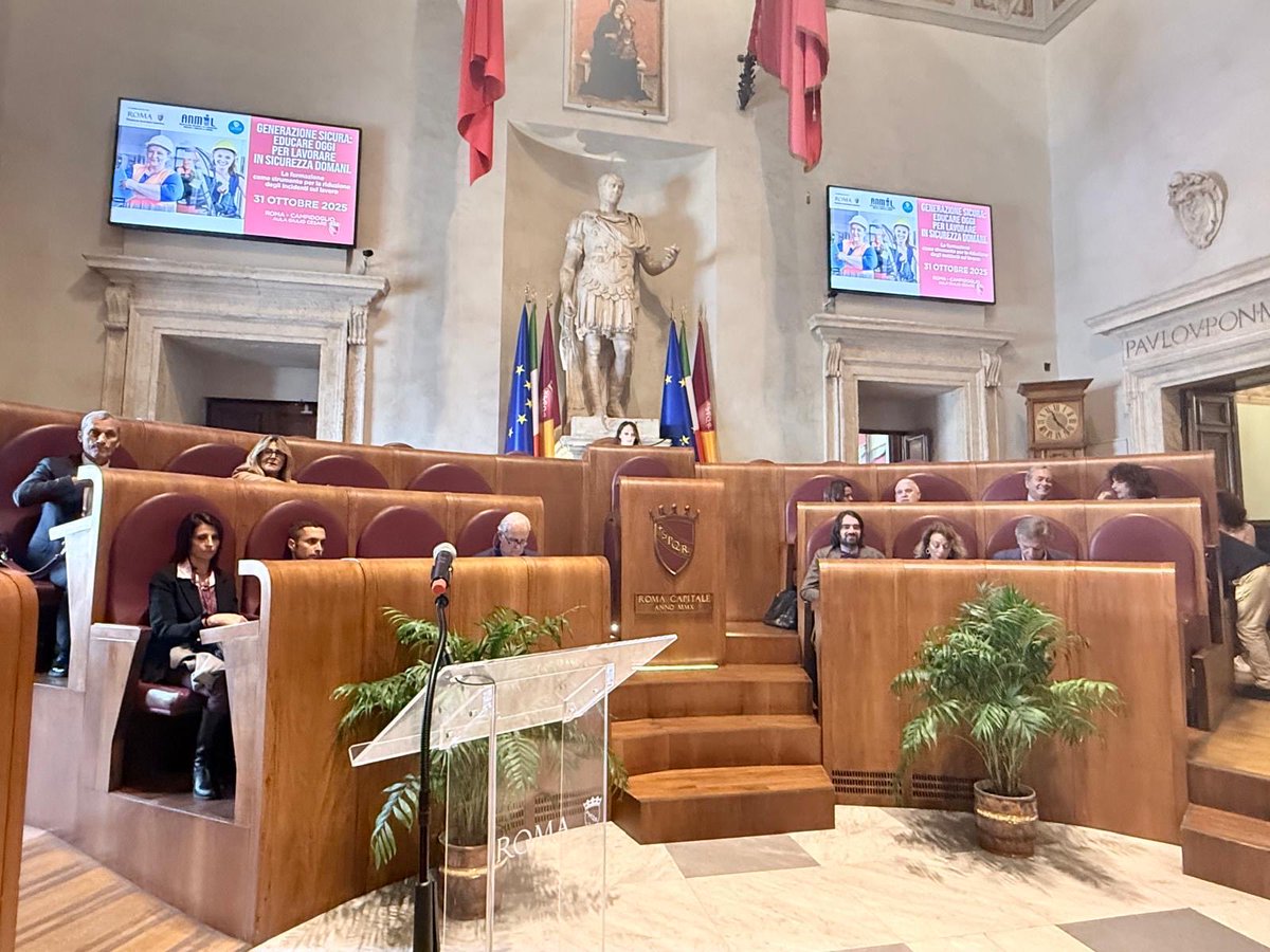 CislRomaRieti's tweet photo. Rosita Pelecca interviene oggi in Aula Giulio Cesare in Campidoglio su Salute e Sicurezza sul Lavoro su invito della Presidente dell'Assemblea Capitolina
Svetlana Celli.
“La Cisl continuerà a presiedere i luoghi delle decisioni per una compiuta Governance Partecipata a #Roma https://t.co/sfyjmENue1