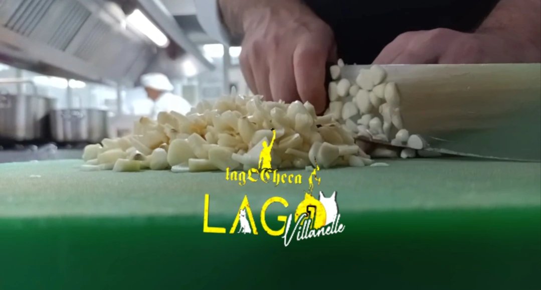 lagOCheca's tweet image. I Work in a Kitchen

#job #kitchen #kitchenwork #cocina #TrabajoEnCocina #Cortando #cut #KitchenCut #Chef