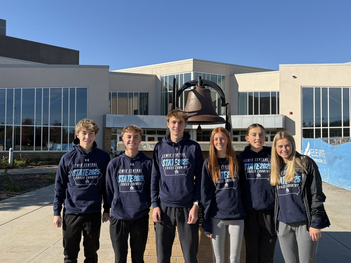 Lewis Central Boys XC tweet media