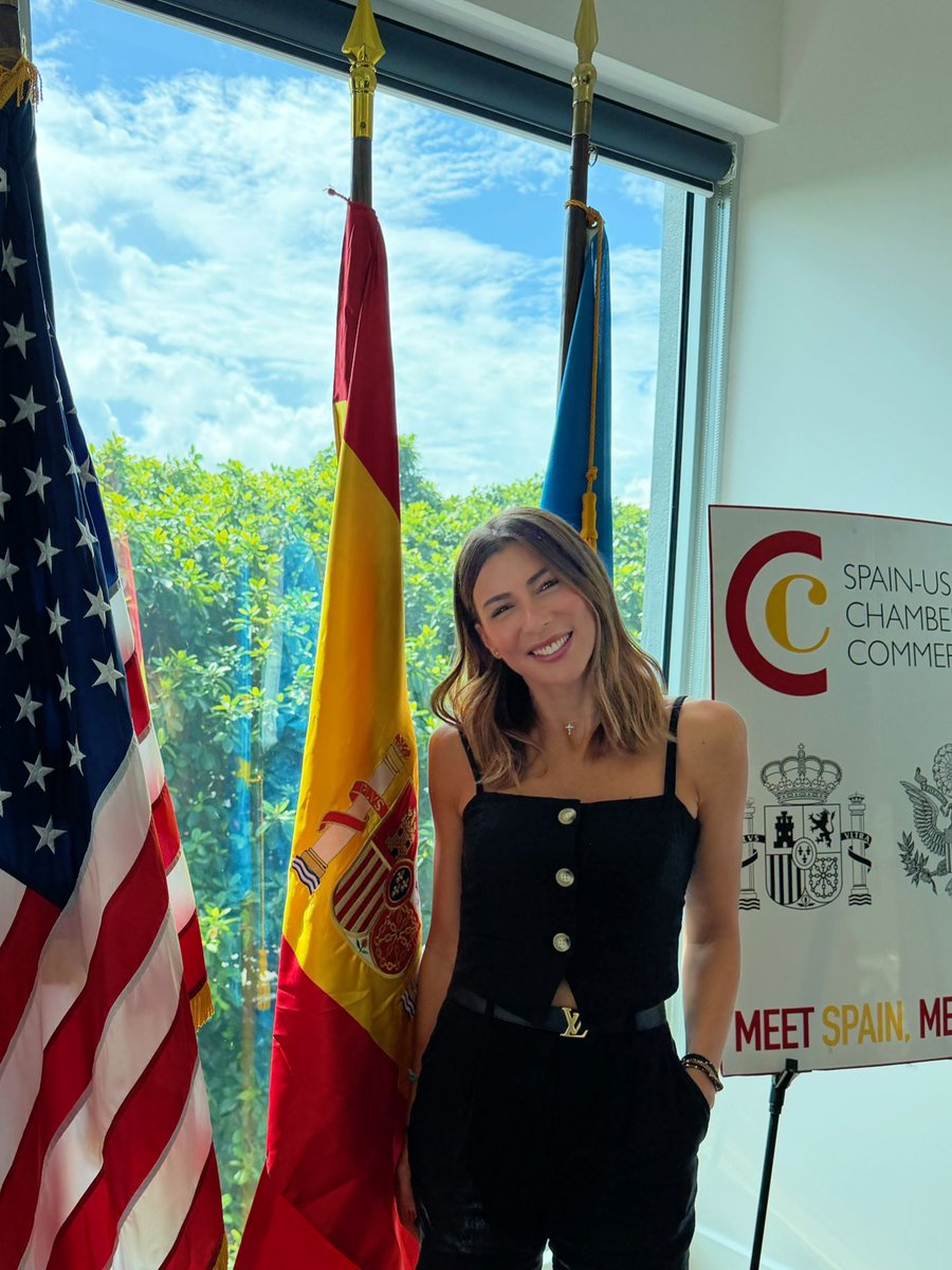 Nuestros asociados de AP Marketing Digital, con Ani Pocino al frente, sigue llevando la franquicia aragonesa al mundo. En su visita a la Spain-U.S. Chamber of Commerce, refuerza el compromiso con la innovación, el crecimiento y la expansión internacional.