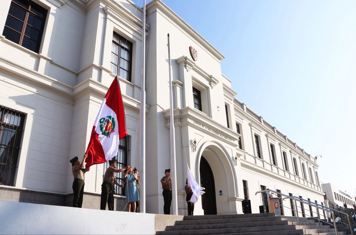 Saludo el 75 aniversario del <a href="/caen_epg/">CAEN-EPG</a> ! Con orgullo patrio abrazo el legado de la doctrina de seguridad nacional del General Marín, al servicio del bienestar de los peruanos. En el sector público, es la escuela de gobierno que hace la diferencia! Felicidades!