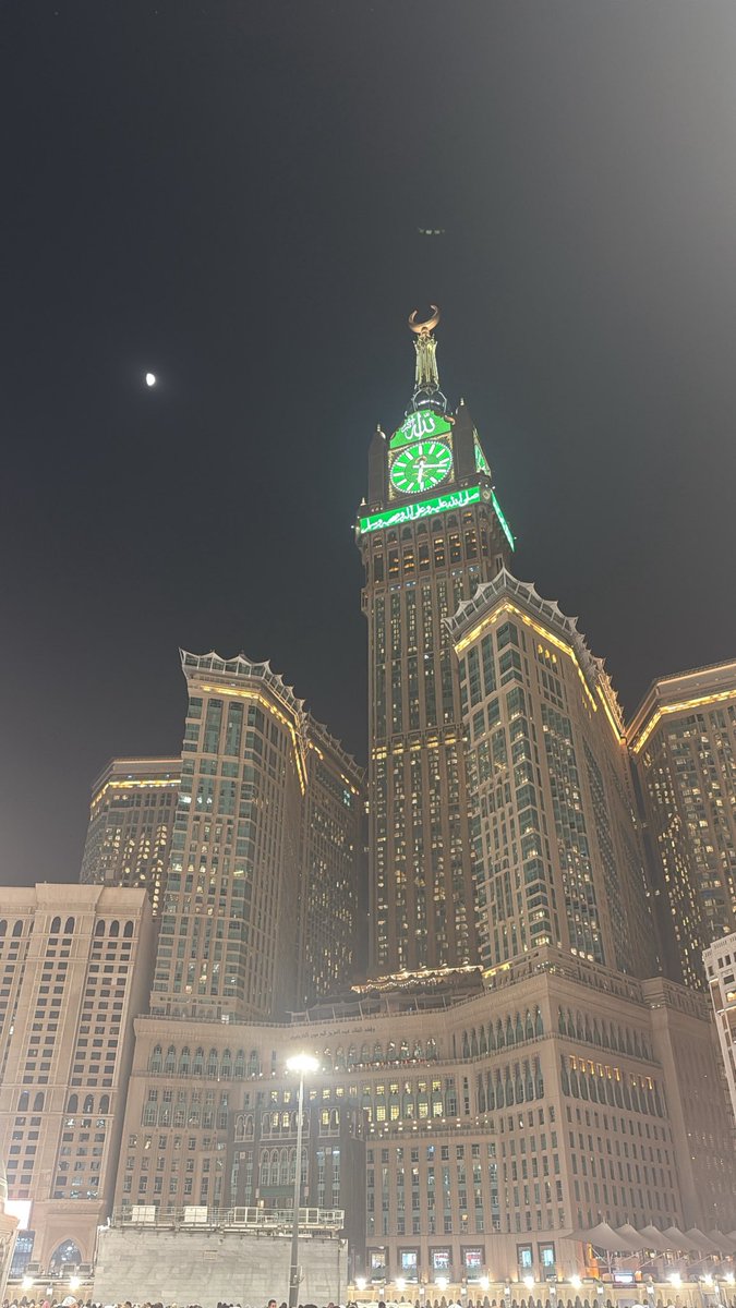 3Z_3S1's tweet photo. بلغتُ هواء مكة 
طفت سبعاً 
و سعيت سبعاً 
و دعوت حتى اطمئنت نفسي 
الحمدلله 🤍.

ربي ادخلني مُدخل صدق واخرجني مُخرج صدق واجعل لي من لدنك سلطاناً نصيراً🙏🏻

اللهم زد هذا البيت تعظيماً وتشريفاً ولا تحرمنا فضل زيارته وتعبُّدك يارب العالمين🤍🤍🤍 https://t.co/MRHJVDGit0