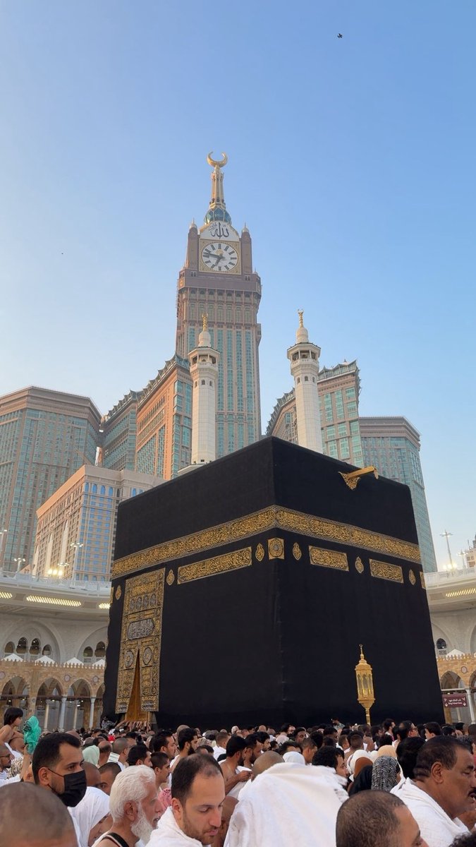 3Z_3S1's tweet photo. بلغتُ هواء مكة 
طفت سبعاً 
و سعيت سبعاً 
و دعوت حتى اطمئنت نفسي 
الحمدلله 🤍.

ربي ادخلني مُدخل صدق واخرجني مُخرج صدق واجعل لي من لدنك سلطاناً نصيراً🙏🏻

اللهم زد هذا البيت تعظيماً وتشريفاً ولا تحرمنا فضل زيارته وتعبُّدك يارب العالمين🤍🤍🤍 https://t.co/MRHJVDGit0