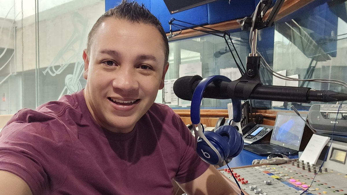 ¡Es tiempo de liberar endorfina, dopamina y serotonina! 💥
🔴 AL AIRE en #ZONAdeConexión 🔌🎵

#️⃣ El hashtag del día es 👇 
#LogrosDeOctubre...
¡Participen #Detonadores! 💥

🔴 AL AIRE de 10 a 11AM
📻 🎧 91.5FM @ZONA3Noticias
▶️ #ZONA3Música 🎶