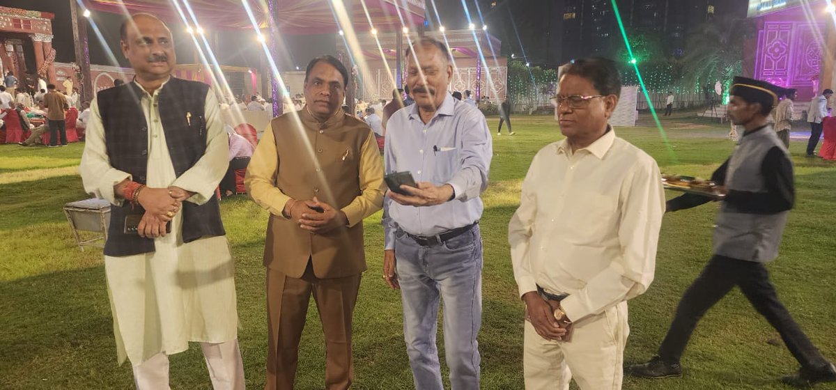 MlcSuresh's tweet image. आज गाजियाबाद के विभिन्न मांगलिक कार्यक्रमों में शामिल हुआ।।
#sureshkashyap