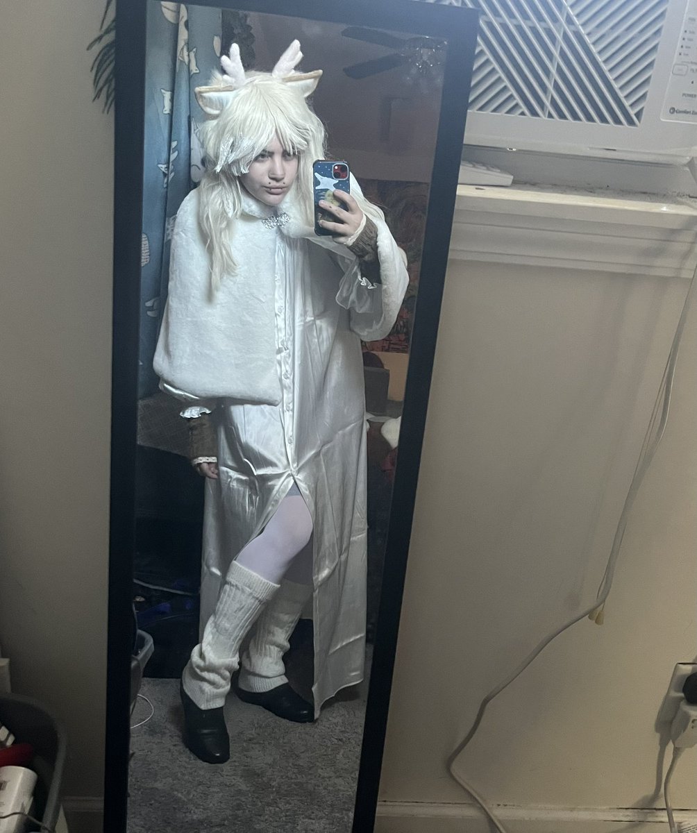 i actually made an entire batter costume with the goal of being him 4 halloween but i caved and went with noelle instead. giggles

#deltarune