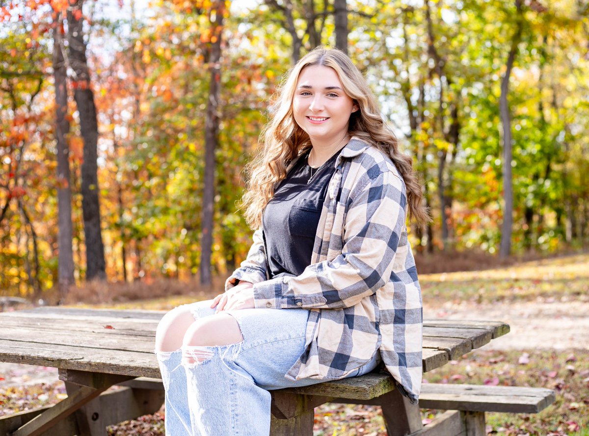 07NurseJenn's tweet photo. Malaya Class of 2026!🎓
#jenniferlindnerphotography #seniorpictures #Photography https://t.co/upbqX1uArz