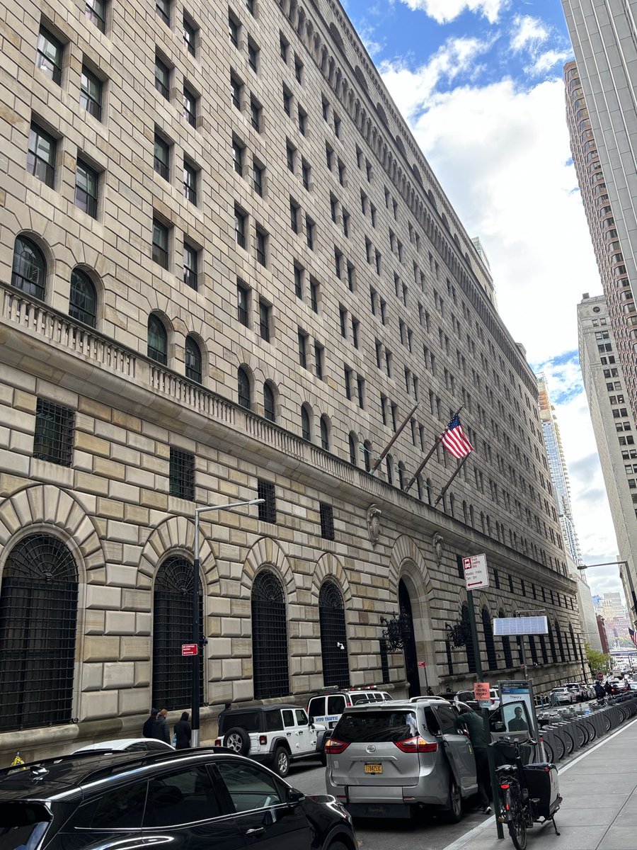 Jonathan Law Track & XC tweet media