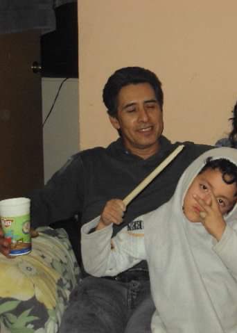 SalsaBotanera17's tweet photo. feliz cumple años abuelo https://t.co/nHBTMJfLCb