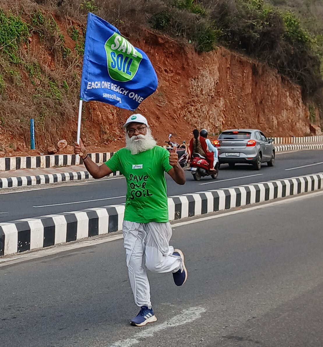 ishavizagsharma's tweet photo. 🙏🏼Did 10Kms of #SaveSoil running Campaign &amp; reached 6,534Kms.

No Soil, No food.

Visit https://t.co/3zs68UC6i8 for more info 🌱🌱🌱
@PMOIndia @GVMC_VISAKHA @APPOLICE100 @vizagcitypolice @vizagcollector @DrSJaishankar  @dgpapofficial @MNageswarRaoIPS @iehyderabad @Eenadu_Newspapr https://t.co/t3O7awHeO2