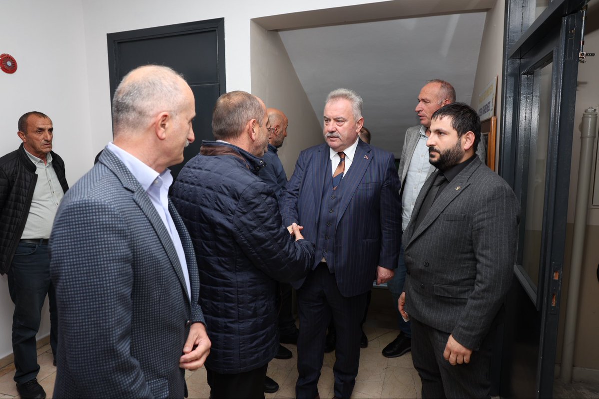 İl Başkanımız Yılmaz Katmer, İl Başkan Yardımcılarımız, İl Yönetim Kurulu Üyelerimiz, İkizdere İlçe Koordinatörümüz Hasan Ayyıldız, İkizdere İlçe Başkanımız Serkan Yılmaz, İkizdere Belediye Başkanımız Abdi Ekşi, İkizdere Belediye Meclis Üyelerimiz, İkizdere İlçe Gençlik Kolu