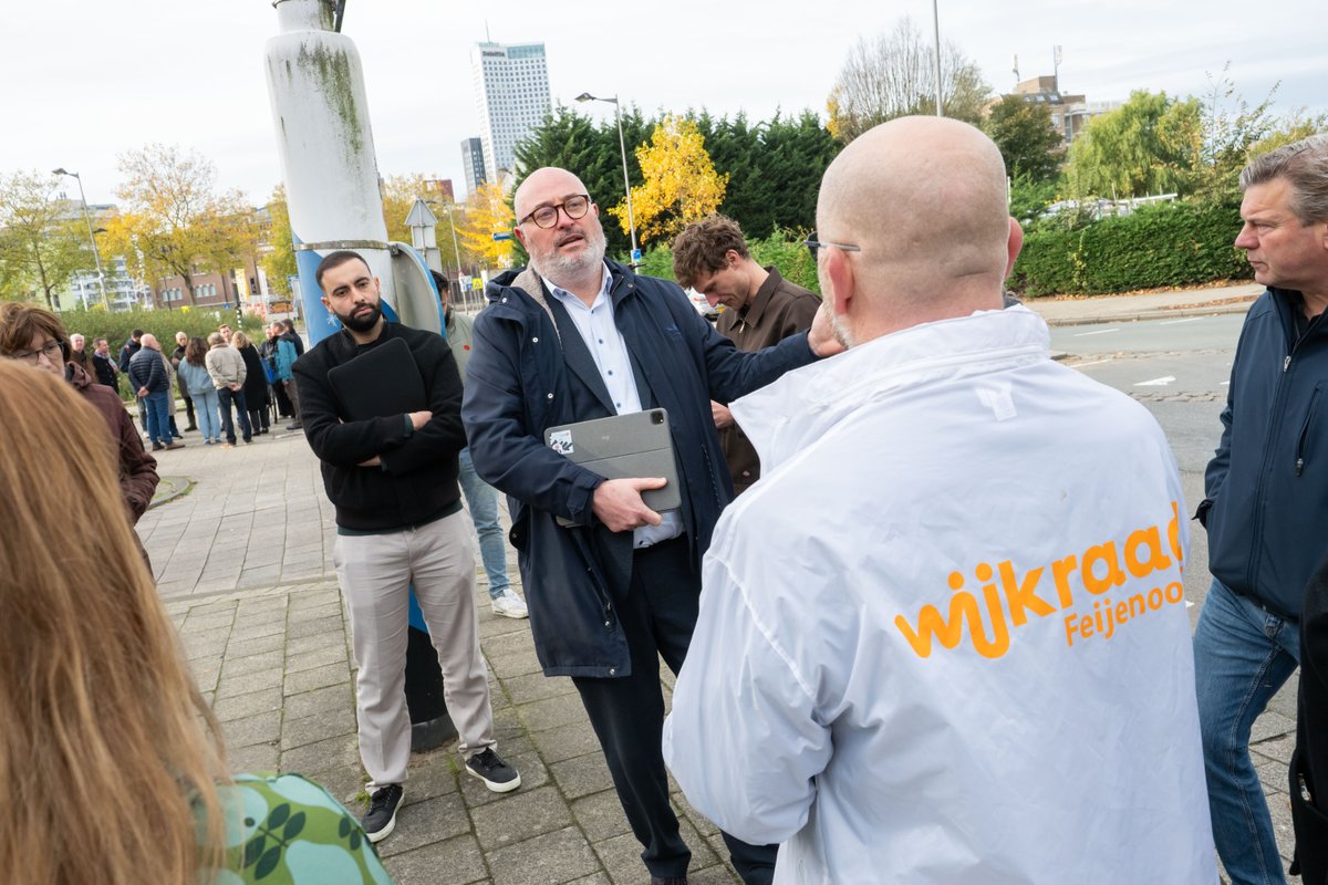 B en W Rotterdam tweet media