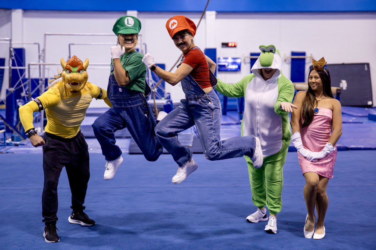 uclagymnastics's tweet photo. Today’s Halloween #BlueVsGold Challenge was a treat! 

Happy Halloween! 🎃👻 https://t.co/jbtUzCMQjm