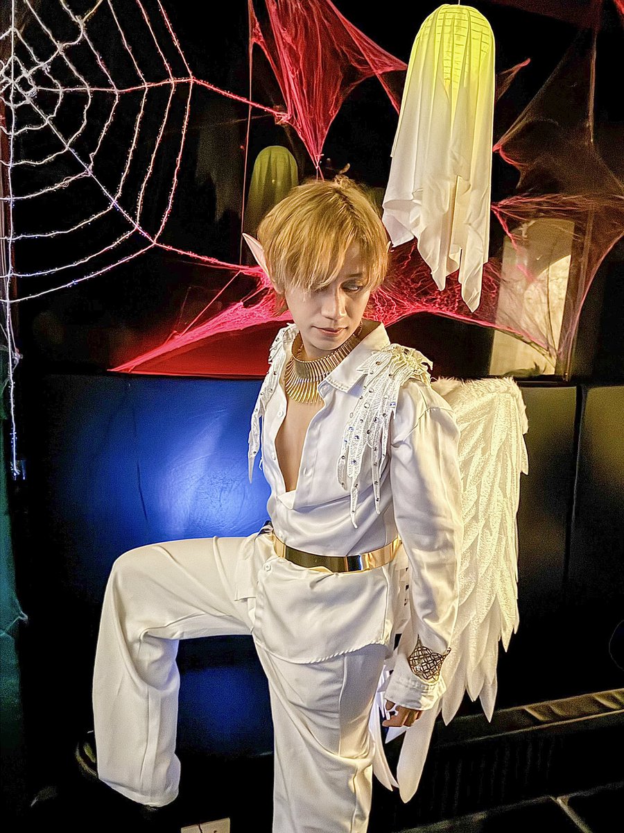 neo__luiz's tweet photo. THE ETERNAL GHOSTED ICON 👻👑

Thank you, The Sanctuary Cafe and Bar fam! 🤩 https://t.co/o7AabyTCHS
