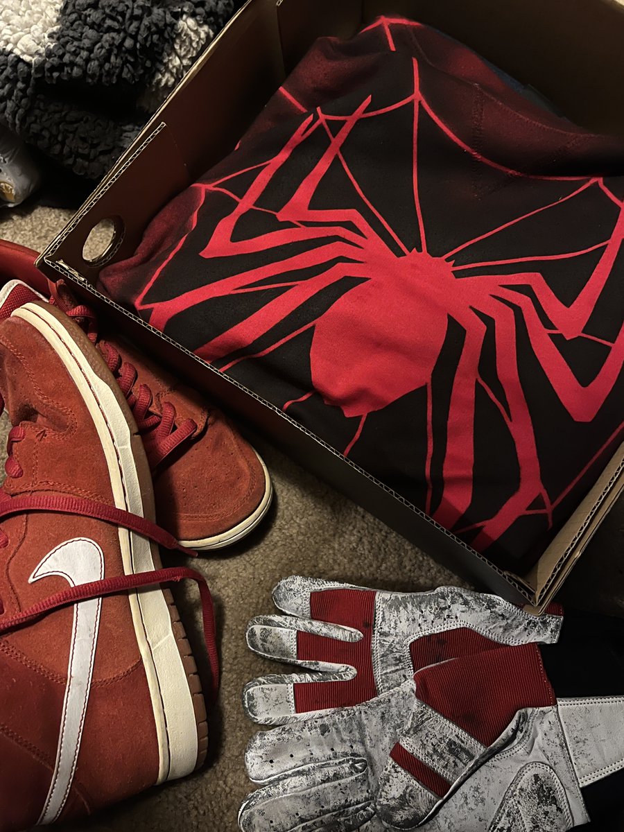 VAULT96283 tweet media