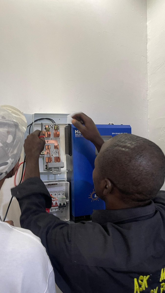 EasyPowerHub's tweet image. 10KVA 15KWH COMPLETE SOLAR SYSTEM INSTALLATION AT MIKUCH  ESTATE BY TEAM EASYPOWERHUB 
With 3 Physical Offices For Now.
ABUJA, DELTA STATE, AND LAGOS STATE 
You Don’t Have To Worry When Easy Power  CALL 📞: +234 808 505 3131