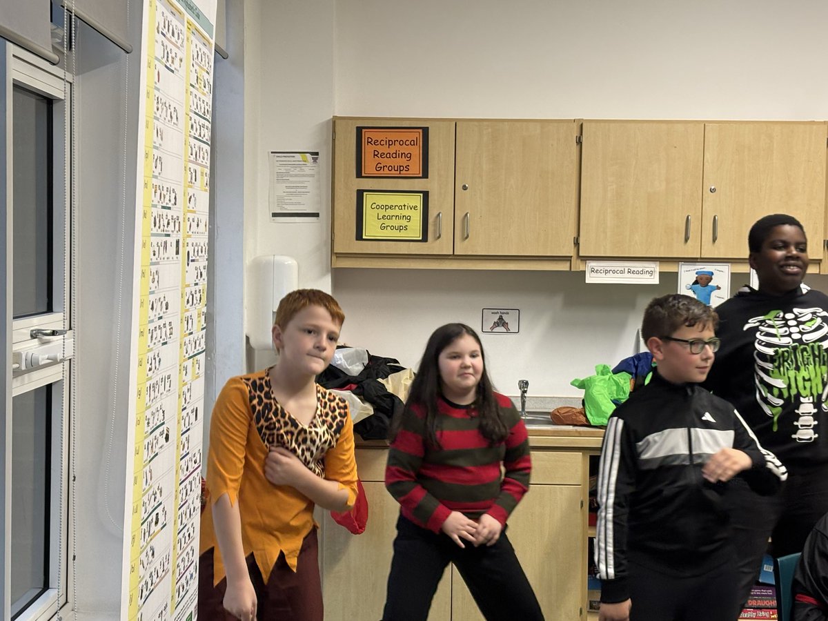 Mrs Deafley P6B tweet media