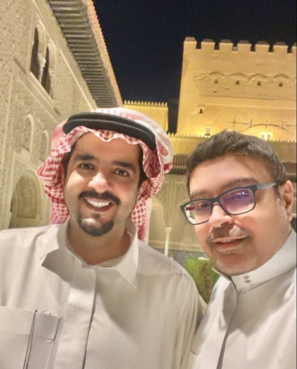 صوره حديثه .. 
الصديق والغالي الأمير عبدالعزيز بن فهد وعبدالعزيز الغنيم حفظهم الله❤️🙏🏻
#عبدالعزيز_بن_فهد