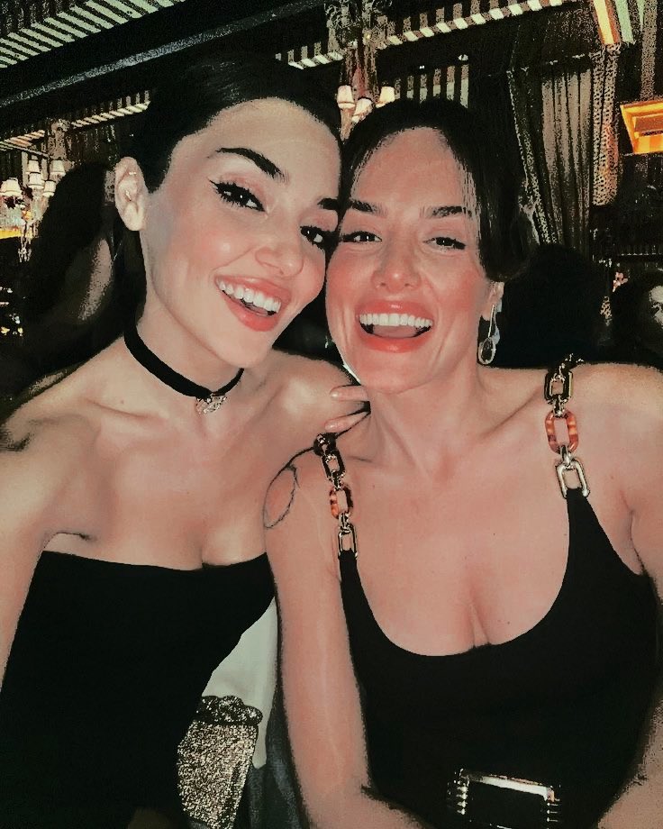 evemkaelson's tweet image. ᅟᅟ
ᅟᅟᅟᅟ
ᅟᅟ
ᅟᅟᅟᅟᅟᅟᅟᅟ
ᅟᅟᅟᅟ⠀⠀⠀⠀ ⠀
⠀⠀⠀⠀feliz    aniversário    rhae!    você    é    a    nossa    diaba    favorita,    e    sendo    assim,    merece    muitos    anos    de    vida.    amo    você,    muah.     —     🩶🎂      ゛
⠀⠀⠀⠀