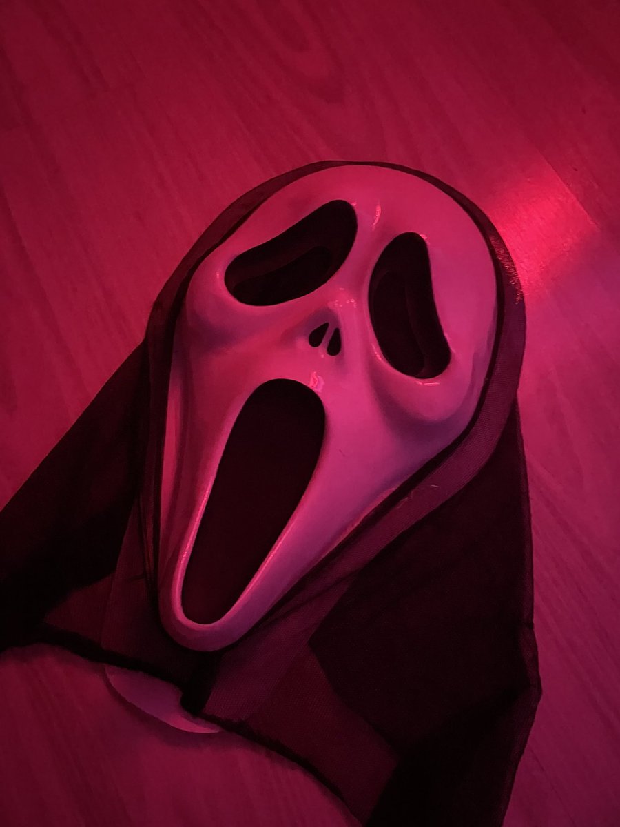 signalladyboy's tweet photo. Halloween 👻 #Halloween2025 https://t.co/TagTYNLyqR