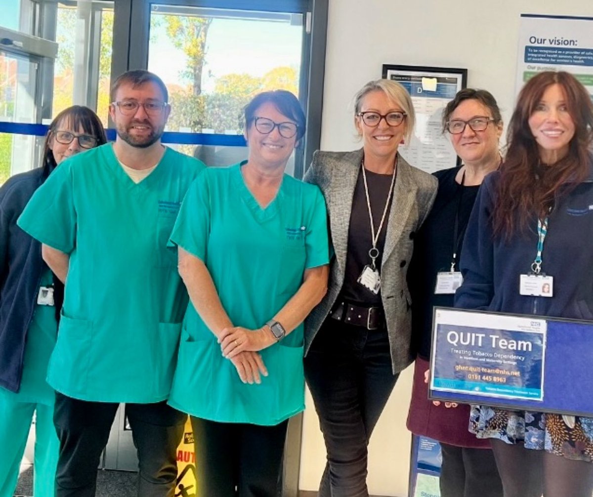 BarbaraLynam1's tweet photo. Lots of support offered to our patients, staff &amp; visitors @Gateshead_NHS wishing to stop smoking durning @stoptober and everyday. Celebrating 3 years of saving lives with our Tobacco Dependency Treatment Service &amp; system wide approach @gateshead @FreshSmokeFree @SmokefreeNHS_NE https://t.co/0PVMUrpLjk