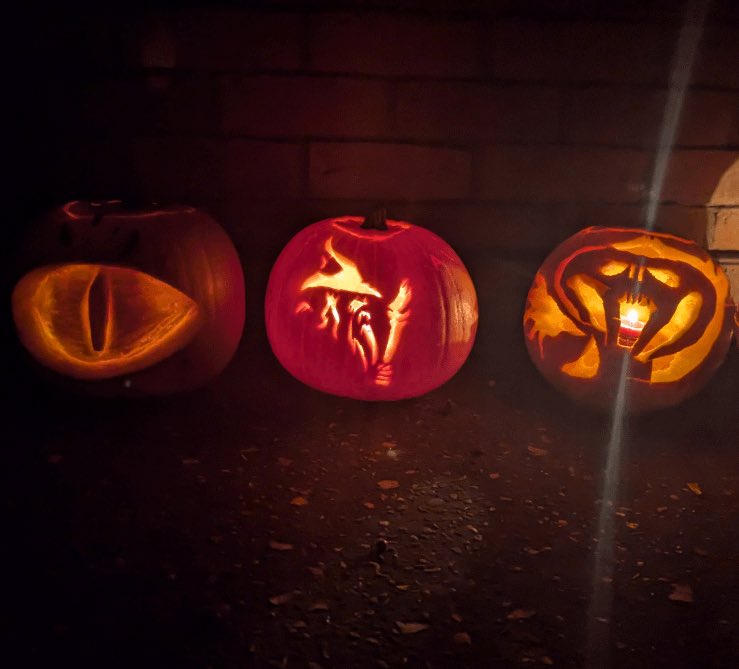 One pumpkin to rule them all 🎃 

Happy Halloween 👻
#Halloween #Halloween2025