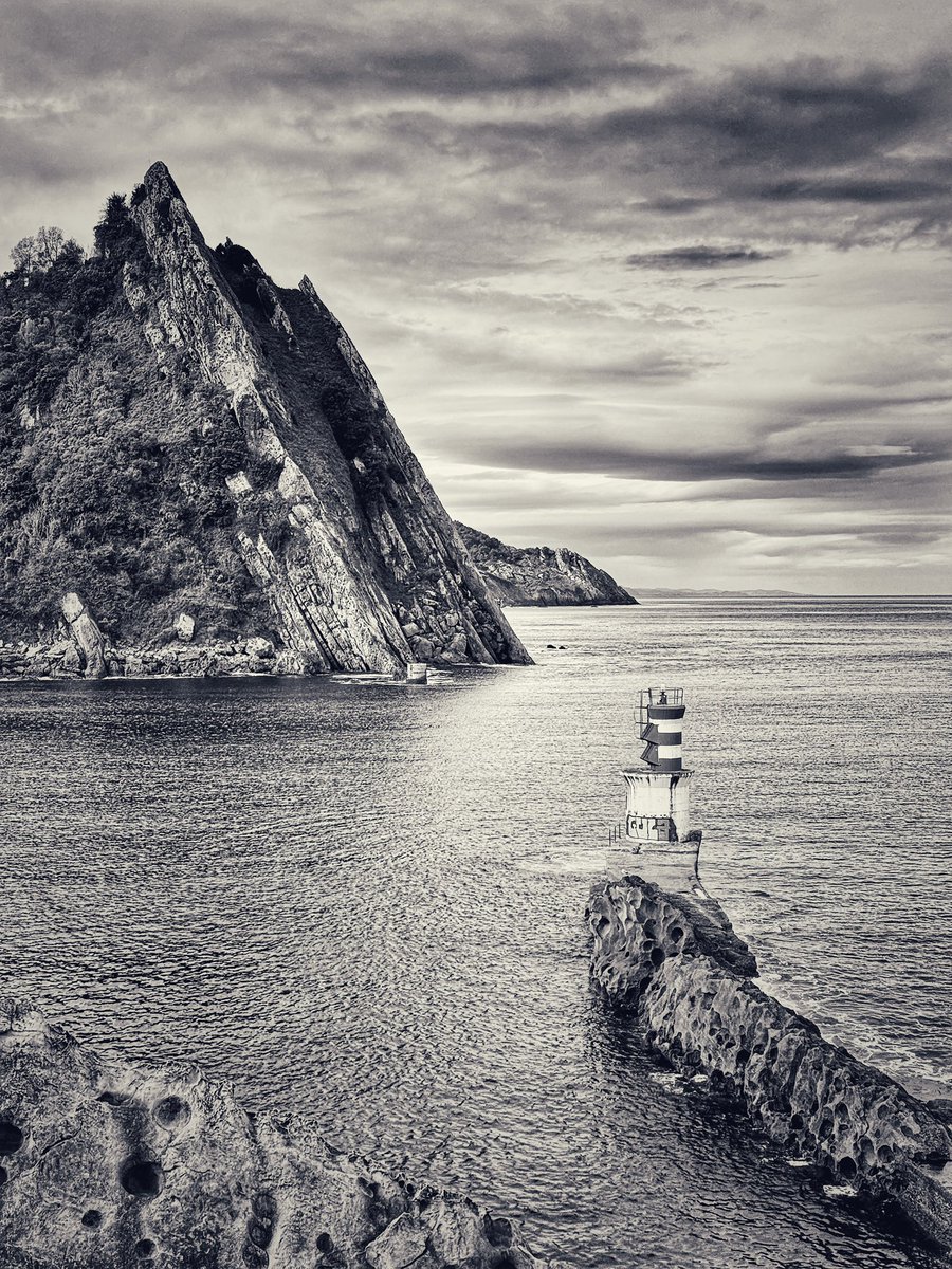 Hurrengo kronikarako inspirazio bila ibili naiz gaur goizean. Ea zer irteten den.