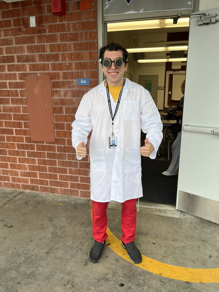 tetzlaff12351's tweet image. Halloween Spirit! #ABCUSD