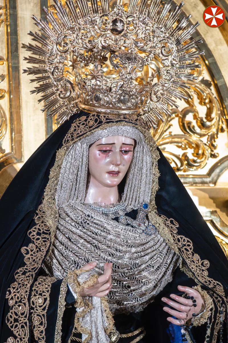 🟣 La Virgen de los Desamparados de la <a href="/HdadSanEsteban/">𝐇𝐞𝐫𝐦𝐚𝐧𝐝𝐚𝐝 𝐝𝐞 𝐒𝐚𝐧 𝐄𝐬𝐭𝐞𝐛𝐚𝐧</a> vestida para el mes de los Fieles Difuntos. 
📸 Hermandad

#ElCabildo #TDSCofrade #SSantaSevilla #Cofradías
