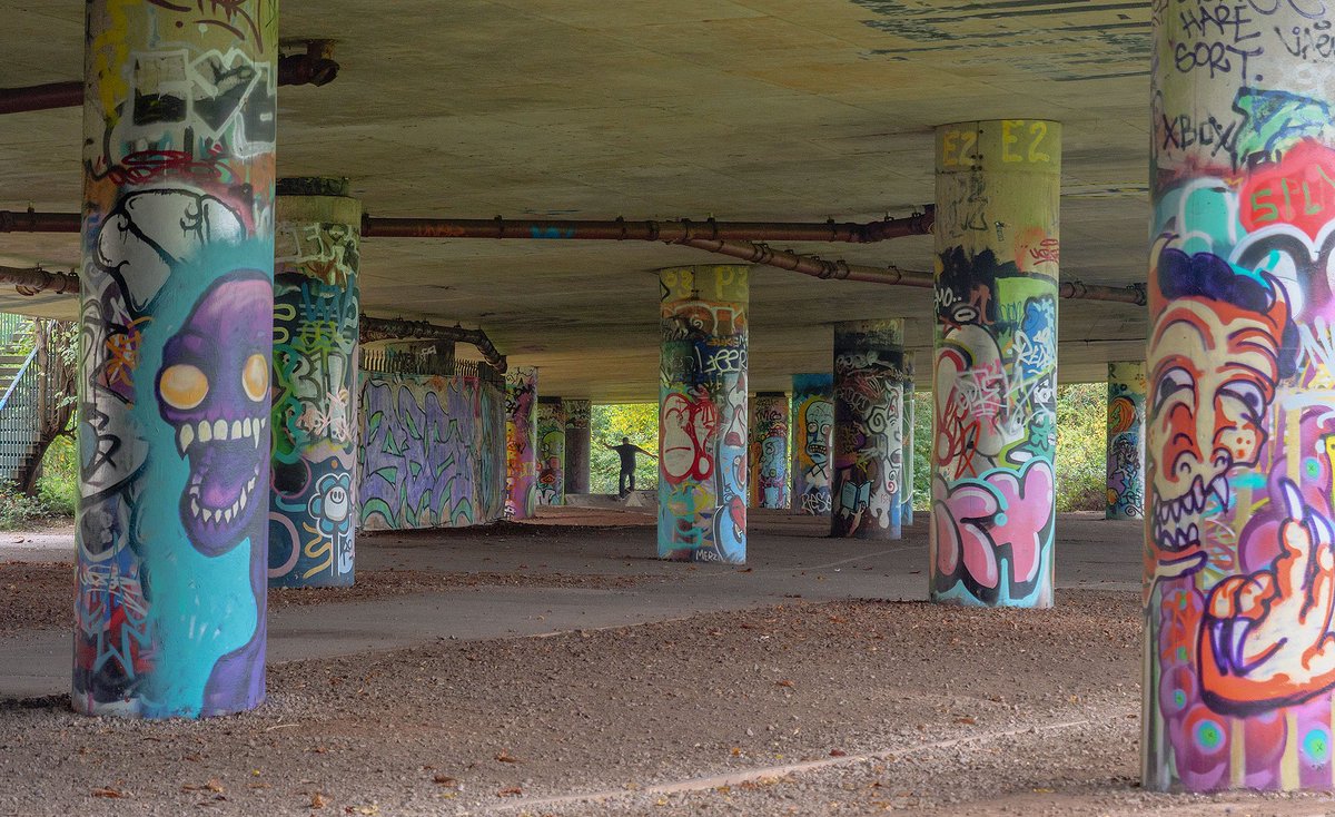mittu12's tweet image. 31 October today’s #DailyPictureTheme is #Favourite from October   Under the Swing Bridge Bristol Docks