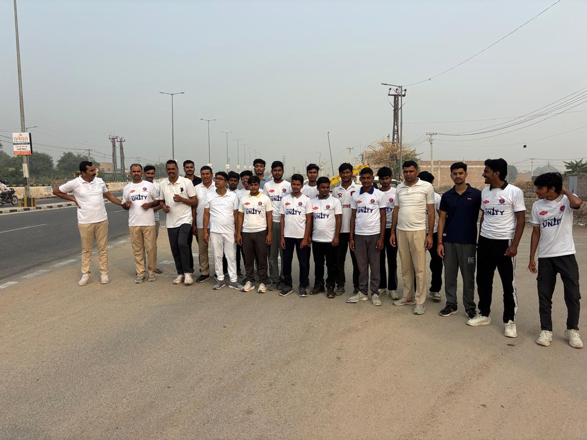 #नयाशहर_थाना द्वारा लौह पुरुष सरदार वल्लभभाई पटेल जी की 150वीं जयंती पर ‘Run for Unity’ कार्यक्रम आयोजित
#बीकानेर_पुलिस की ओर  नमन एवं भावपूर्ण श्रद्धांजलि
Ekta Diwas Bharat @ektadiwasbharat
#Bikanerpolice
#RajasthanPolice
#RunForUnity #SardarPatelJayanti #NationalUnityDay