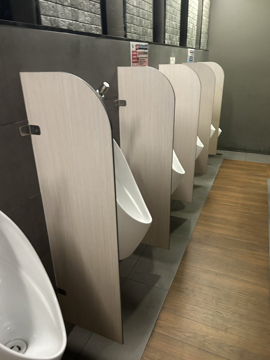 เอ้าดอร์ Bowin tweet media