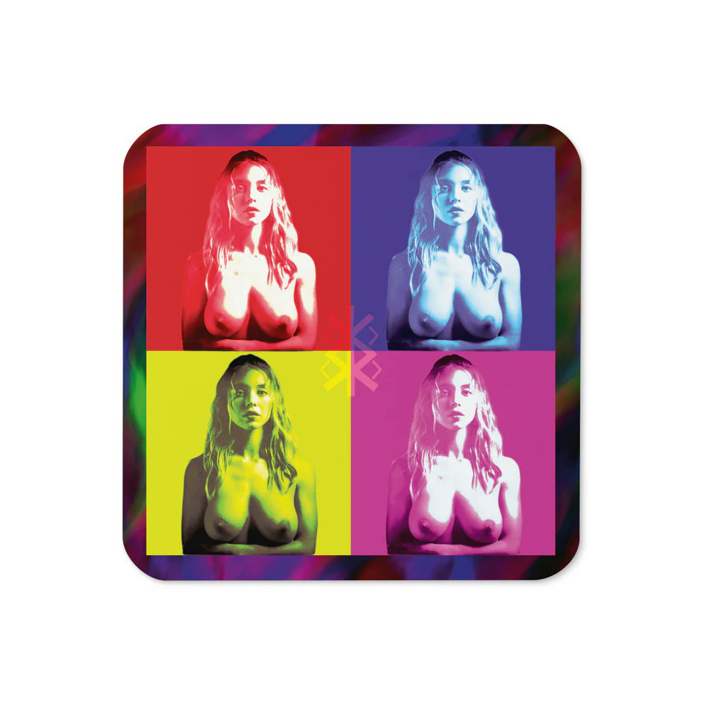MeMerchSHOP's tweet photo. @sydney_sweeney @SydneySweenyfan 

https://t.co/lWyhuq4Pkn https://t.co/JXXfHhGLGI