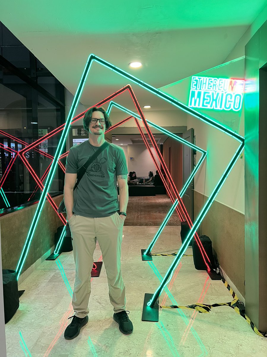 DylanΞGra₿owski tweet media