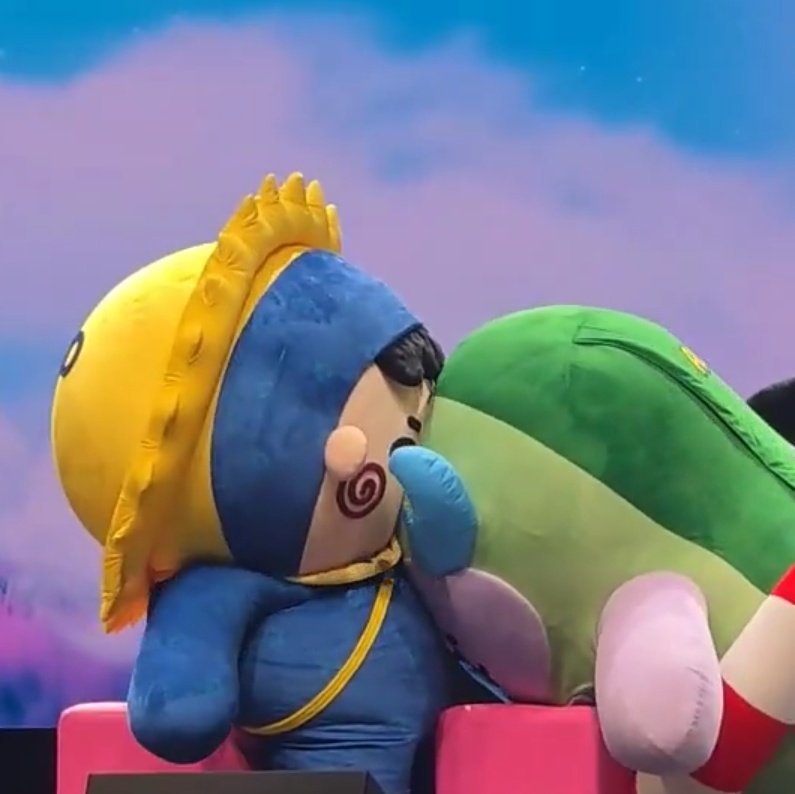 เชี่ยนเป็นชาวบ้าน1 จริงๆ ไม่มีประเด็นกับใคร เพราะเชี่ยนร้ากทู้กคนน555555555555