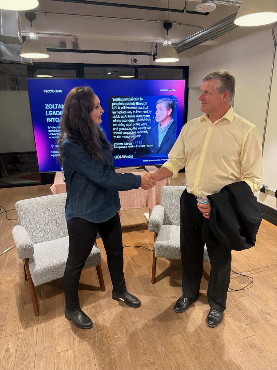 zoltan_istvan's tweet image. Really fun time last night at my Gov campaign event where I was interviewed by Lesya Hendrix! About 65 people attented! Thank you for coming. We can do this!
#Zoltan2026 #CaliforniaGovernor #BasicIncome