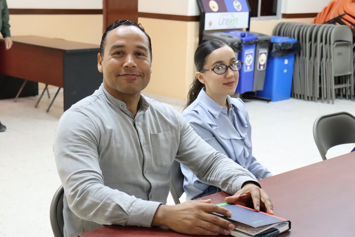 UCaborca's tweet photo. Integrantes de la comunidad universitaria de la Universidad de Sonora, campus Caborca, tuvieron la oportunidad de participar en el taller "Primeros Auxilios Psicológicos para docentes y trabajadores", por parte  de Cecossama y estuvo a cargo del Psicólogo Martín Martínez Celaya https://t.co/Jz35vLEZxe