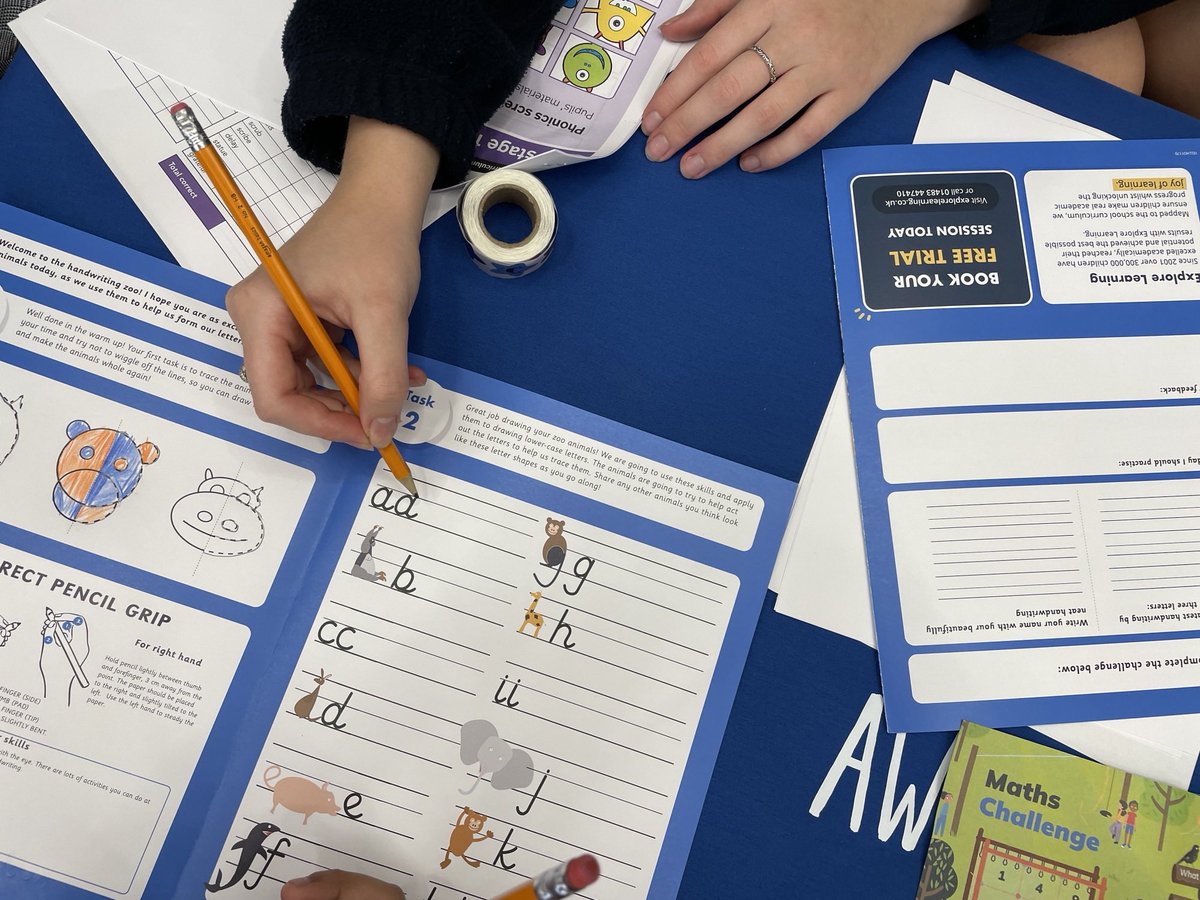 GreenwichLibs's tweet image. Today at #PlumsteadLibrary we had a workshop with Explore Learning. 
A well attended session; ‘Handwriting Zoo’ to help children with holding their pencil and improve writing speed. 
It was a playful session using animal pictures to guide the children through process. 🐒