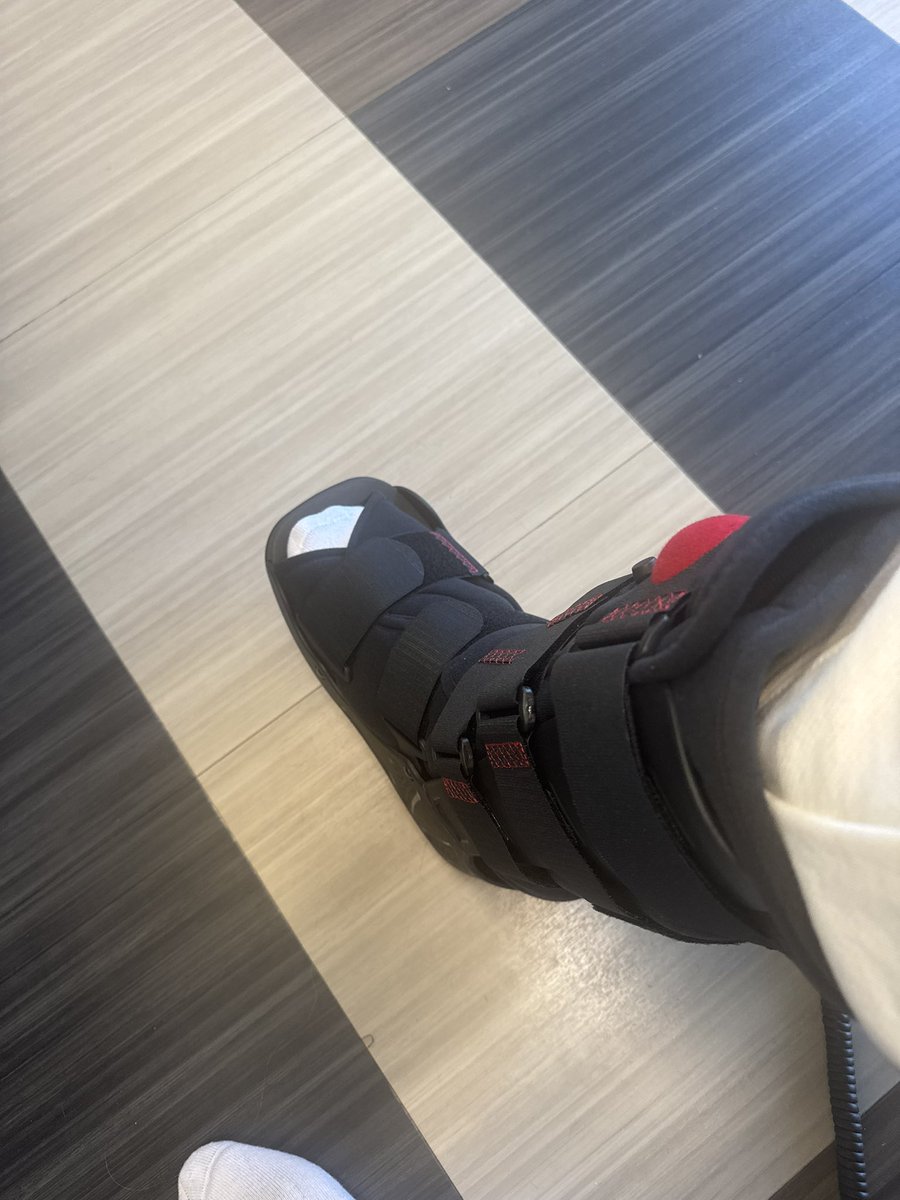 CoreyBBrooks's tweet image. Day 62 — Even with this heel issue, the mission doesn’t stop. I’m in the boot for two days, healing up and getting ready to walk strong through Richmond, Virginia on Monday. Nothing can stop purpose! 🙏🏾
#WalkAcrossAmerica #ProjectHOOD #OneMillionSteps
Projecthood.org